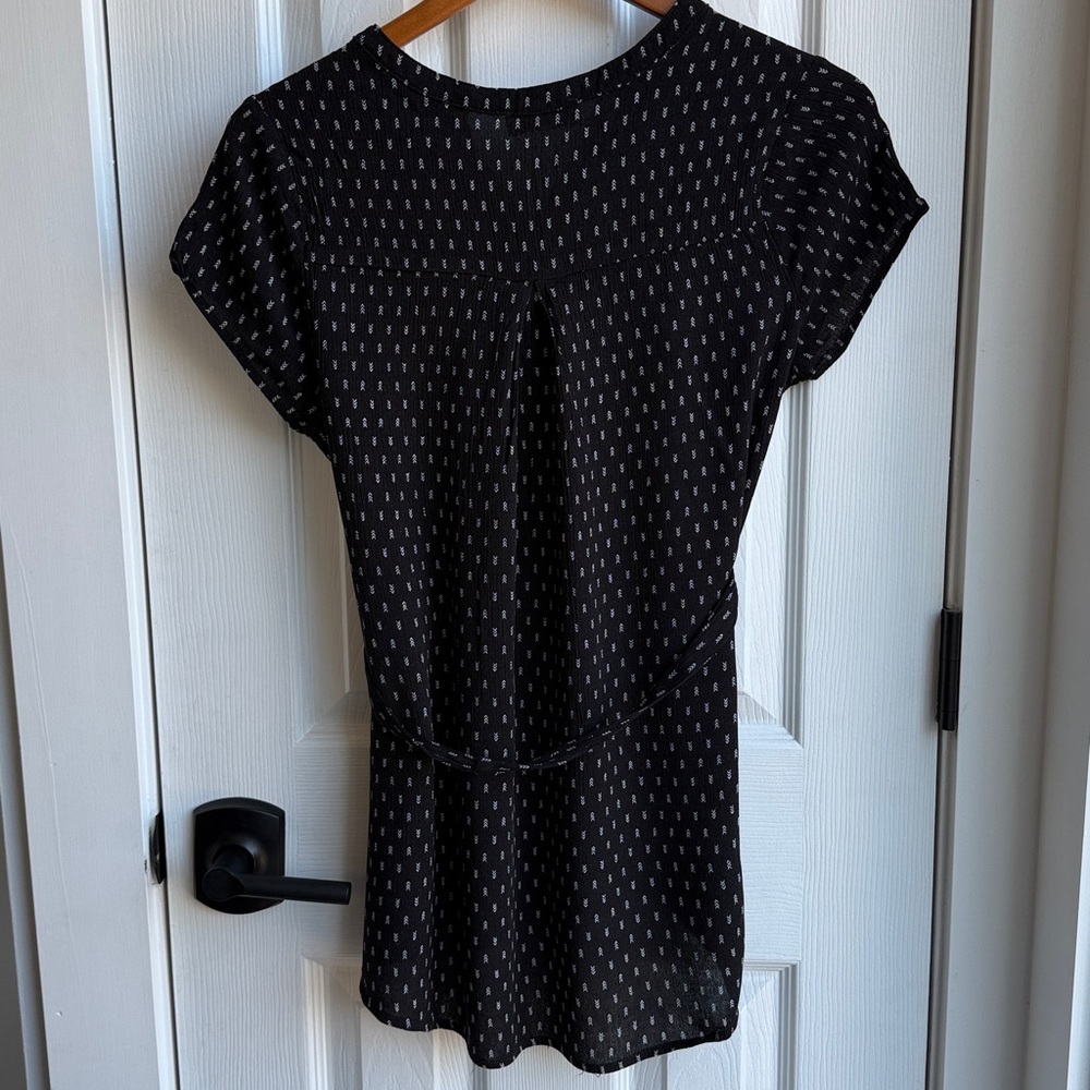 Segura Short Sleeve Tie Waist Maternity Blouse, Size Small - Picture 3 of 9